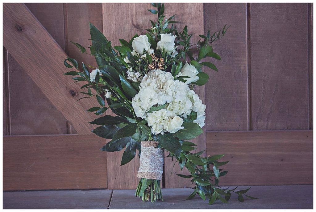 large white bridal bouquet