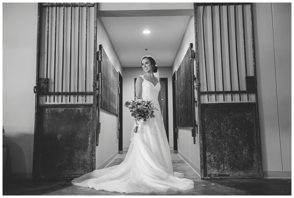 bridal portrait in black and white