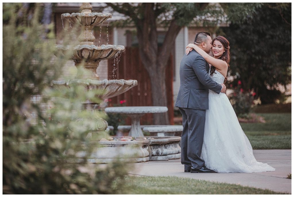 courtyard pictures with bride and groom
