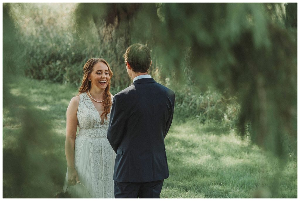 brides reaction when seeing groom